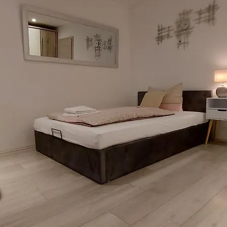 Sunny 1 Homestay Dinkelsbuehl